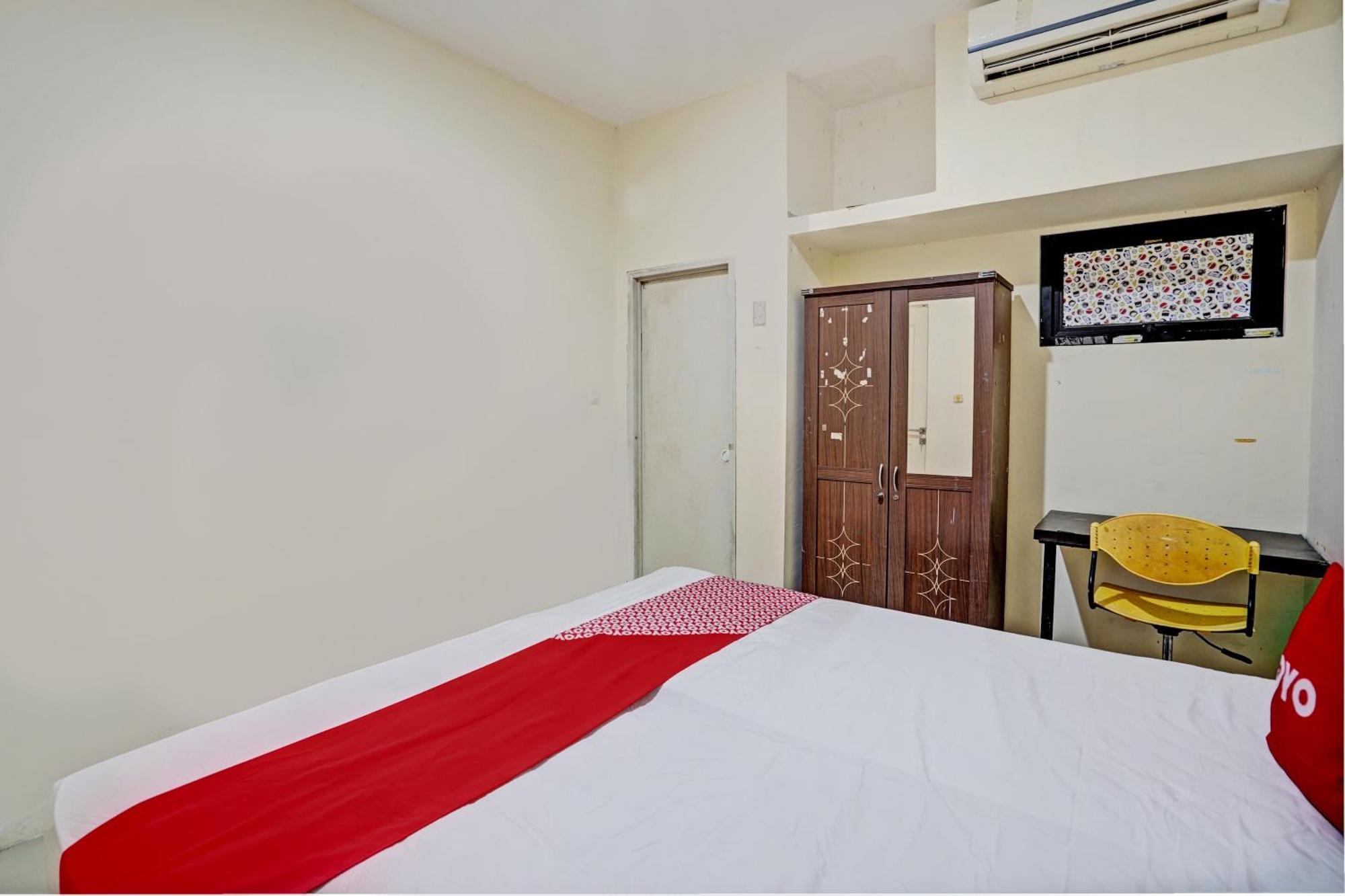Oyo 93112 Garden Homestay 3 Merlion สุราบายา ภายนอก รูปภาพ